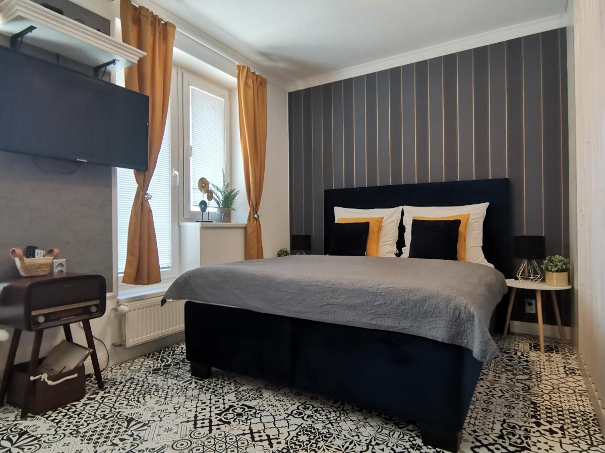 Palffy Apartment Bratislava Bagian luar foto