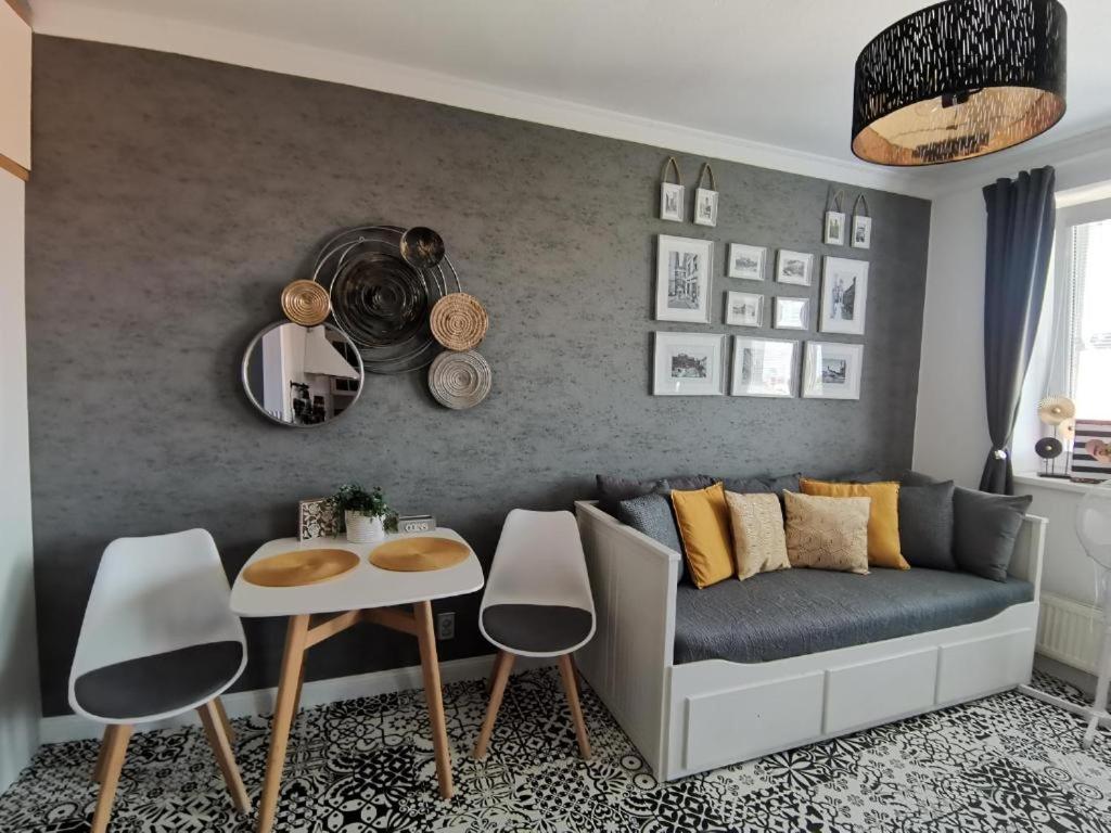 Palffy Apartment Bratislava Bagian luar foto